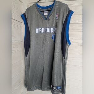 Reebok Team Apparel Gray Basketball Nowitzki # 41 Jersey.
